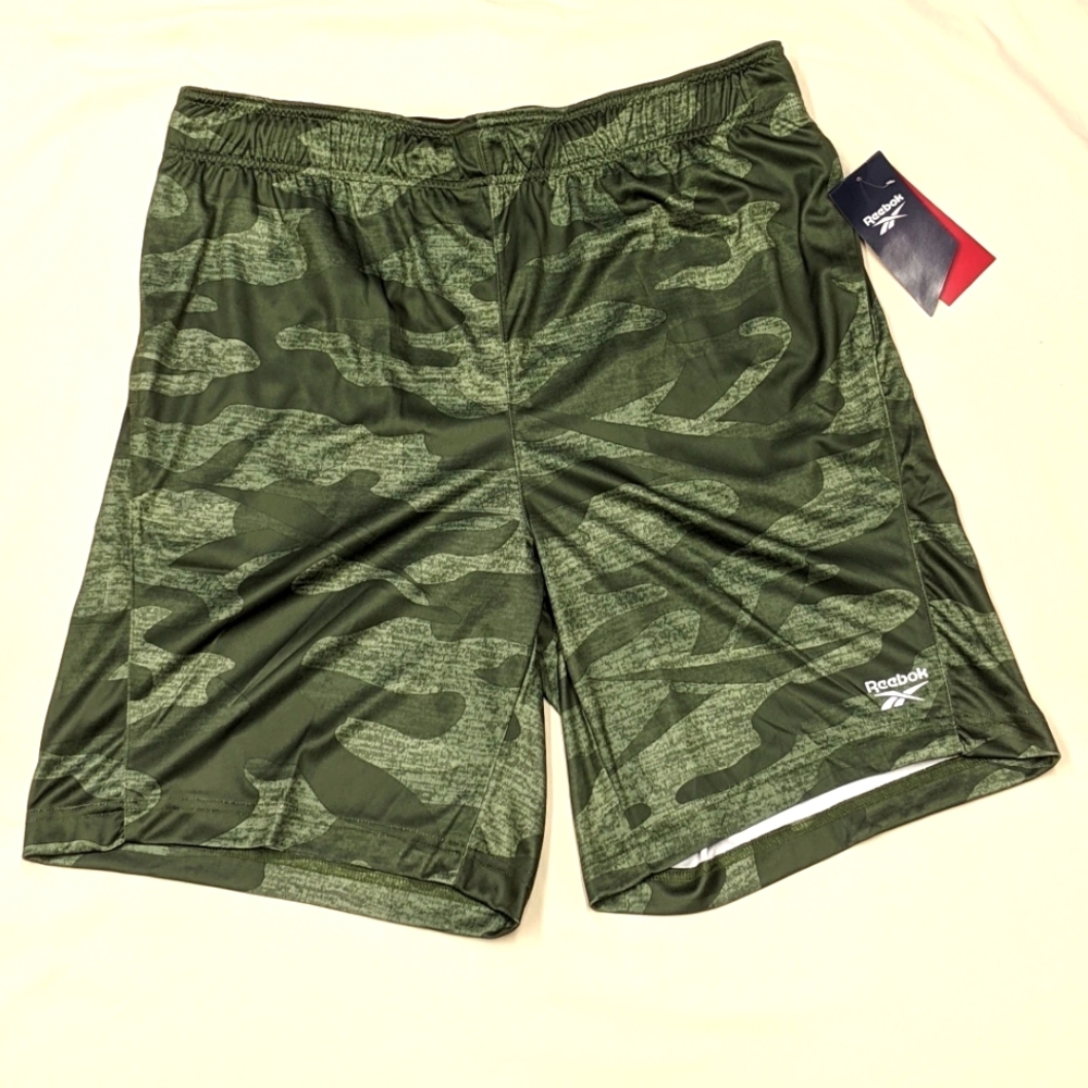 Reebok Army Green Camo Men's Shorts Size Large